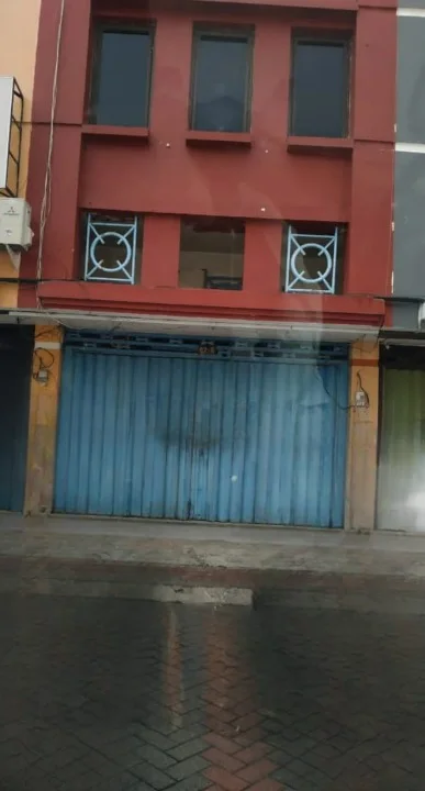 Sewa Ruko 3,5 Lantai Strategis Murah di Mangga Dua Jagir Wonokromo Surabaya Selatan - Image 1