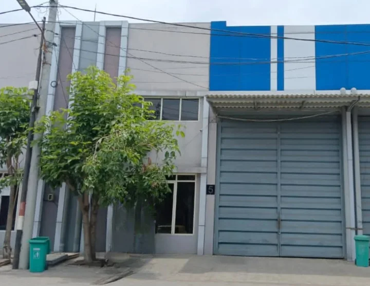 Sewa Gudang Baru Siap Pakai Murah Strategis Dengan ROW Jalan 28 Meter di CIP Central Industrial Park Lingkar Timur Sidoarjo - Image 1