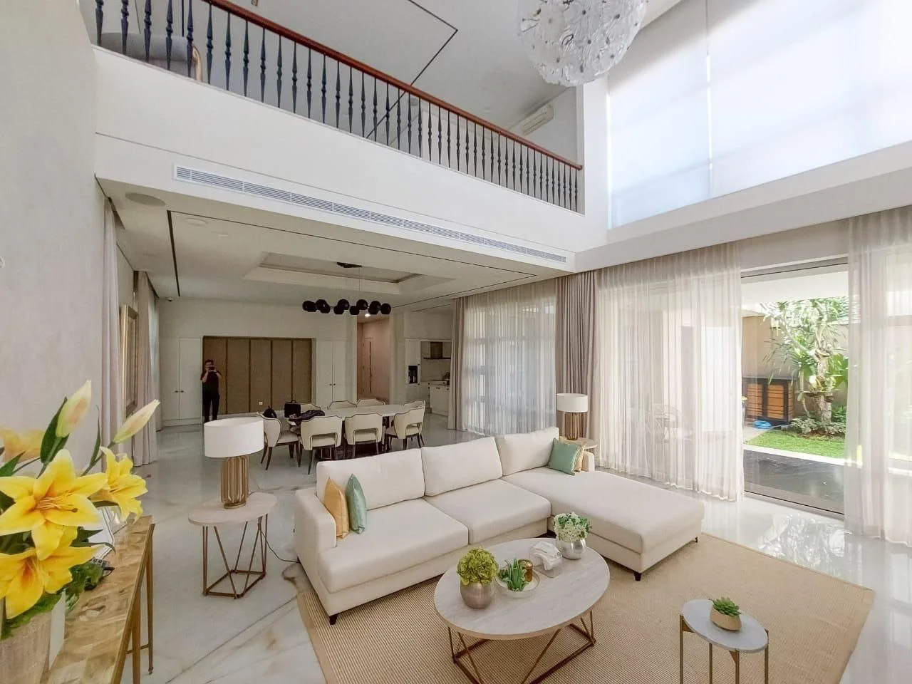 Dijual Rumah Mewah Siap Huni di Margorejo Indah, Surabaya Selatan - Thumbnail 4