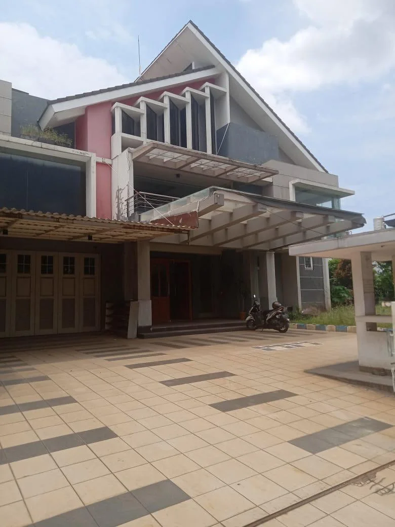 Dijual Rumah Mewah di Perumahan Delta Sari Indah Sidoarjo - Thumbnail 2