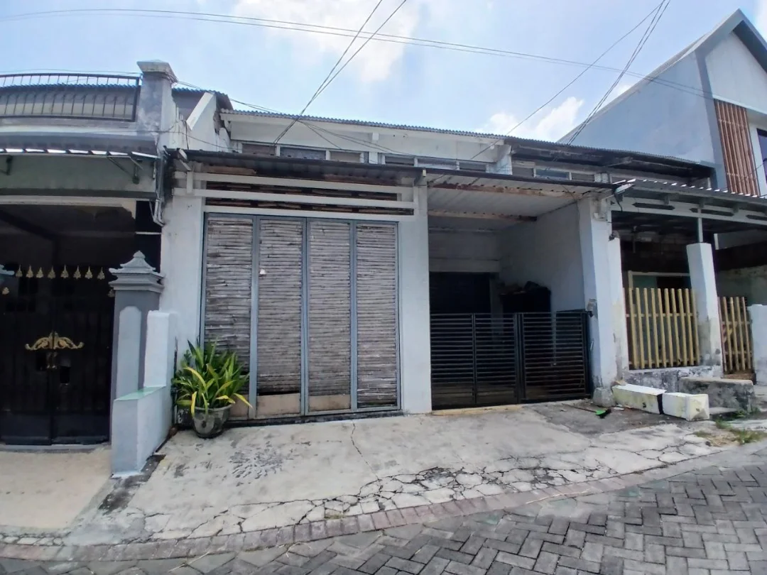 Dijual Rumah 2 Lantai Siap Huni Lokasi Strategis di Manukan Asri Surabaya Barat - Image 1