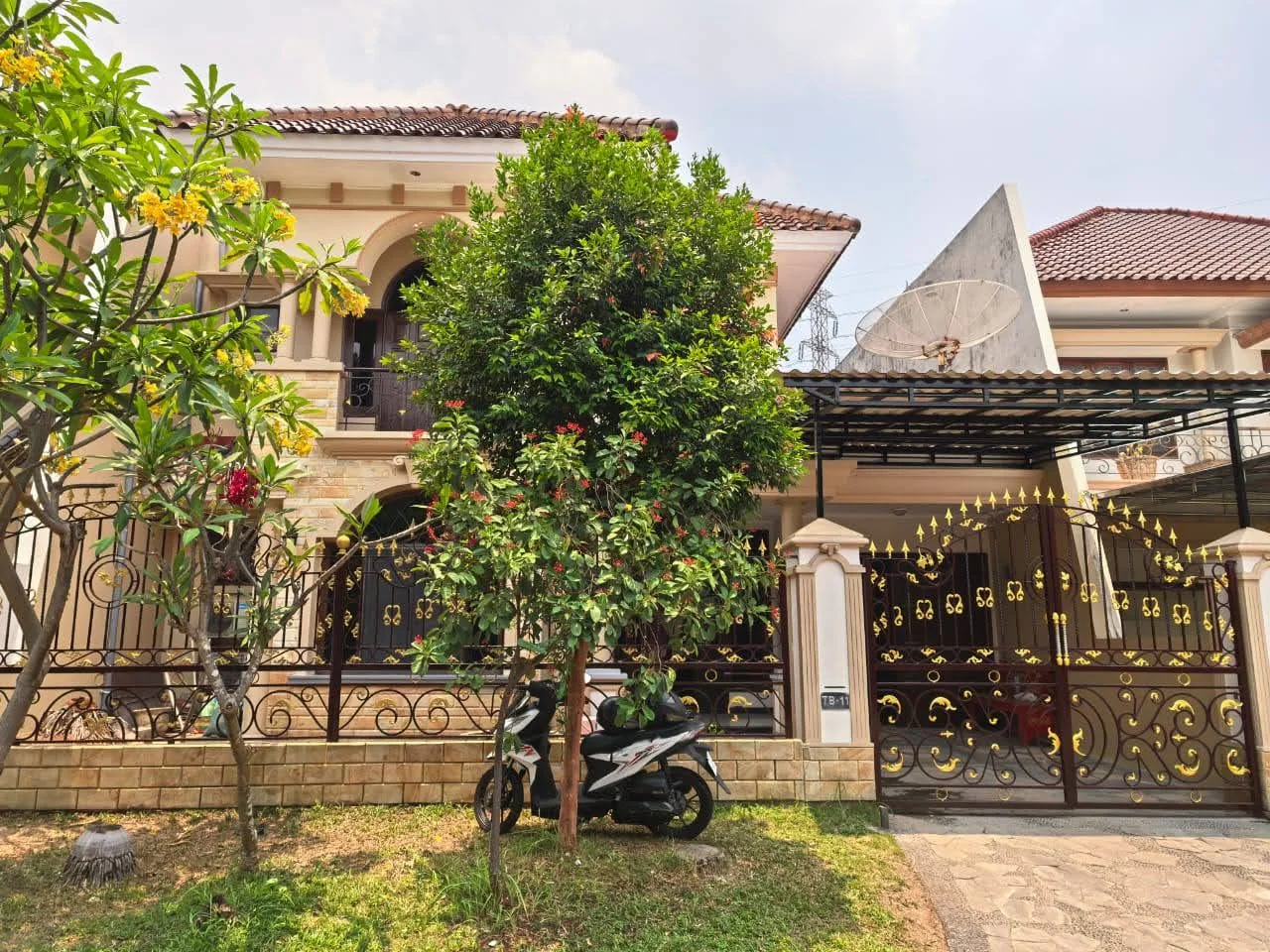 Rumah-Vila-Bukit-Mas