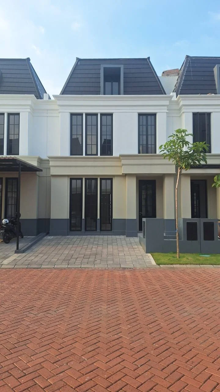 Dijual-Rumah-Baru-Ekslusif-di-The-White-House-Dian-Istana-Surabaya-Barat