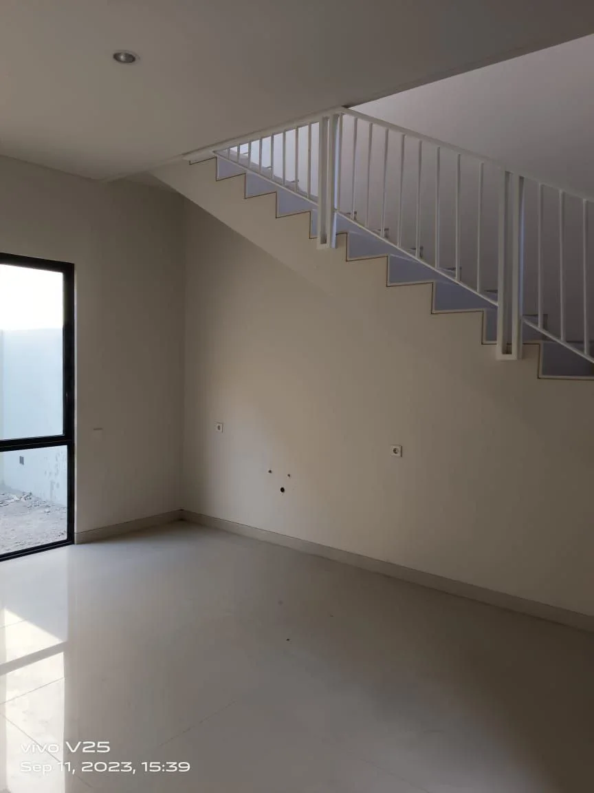 Dijual Rumah Bagus 2 Lantai di Central Park Juanda Sidoarjo - Thumbnail 5