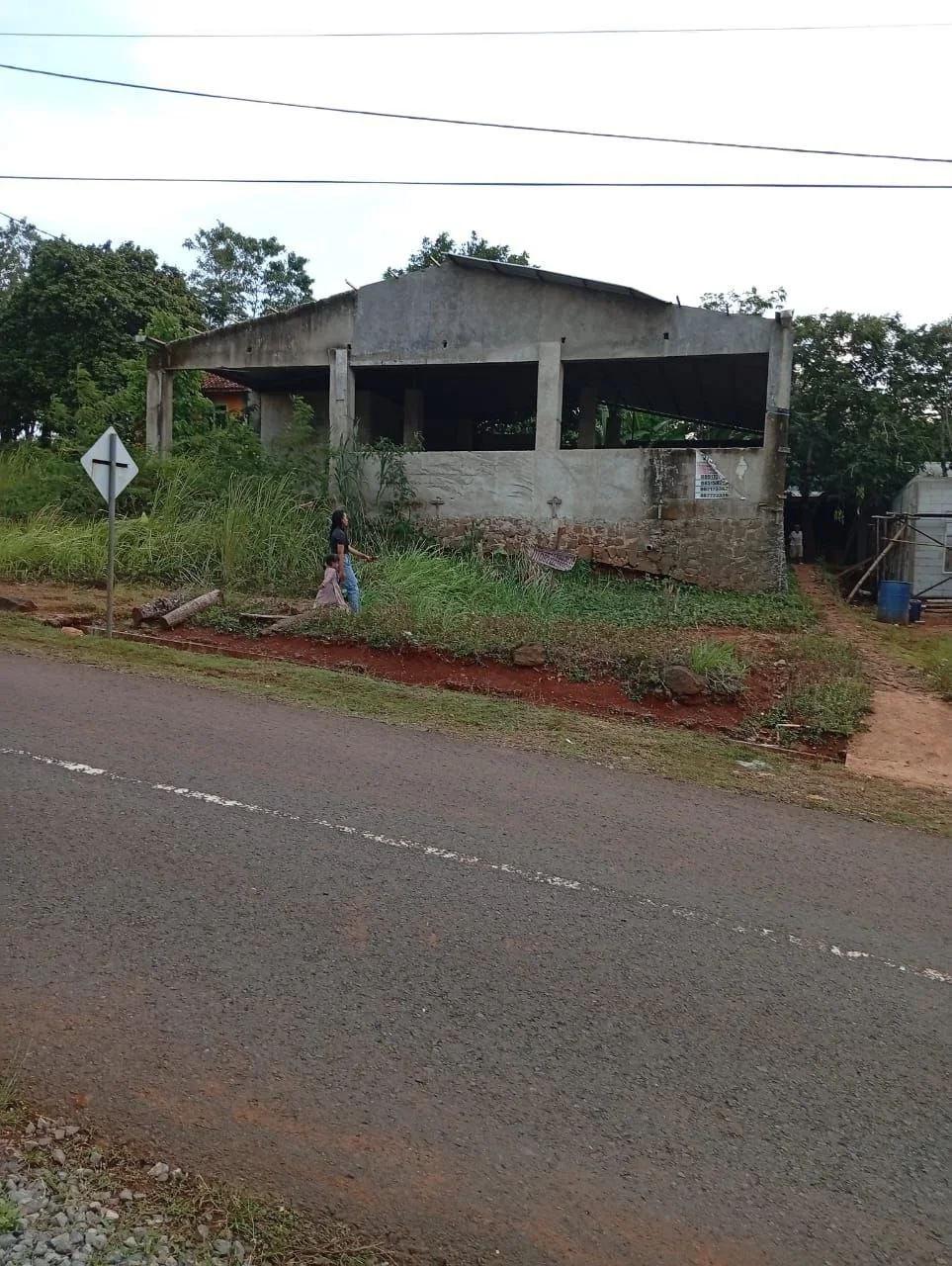 Dijual Tanah dan Bangunan Cocok Untuk Usaha di Kawasan Giri Mukti Sukabumi