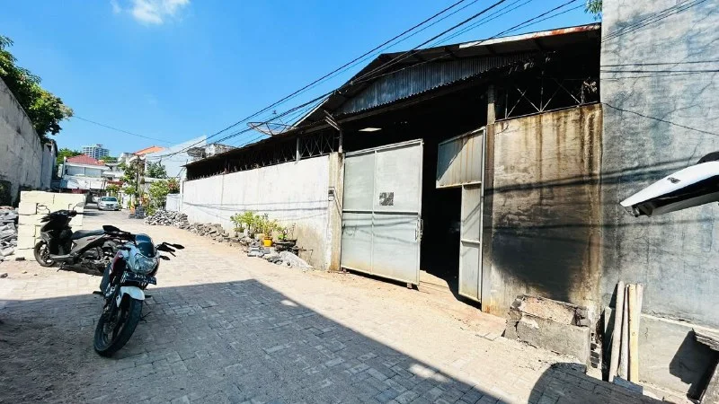 Dijual Gudang Lokasi Strategis di Pradah Permai Surabaya Barat