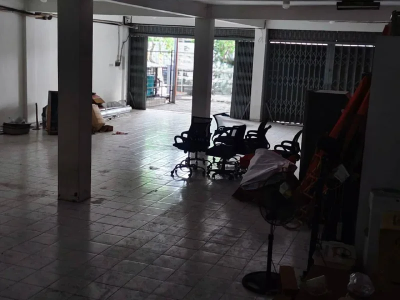 Disewakan Ruko 2 Jejer 3.5 Lantai Nol Jalan Raya Kembar Kenjeran Surabaya Utara - Thumbnail 2