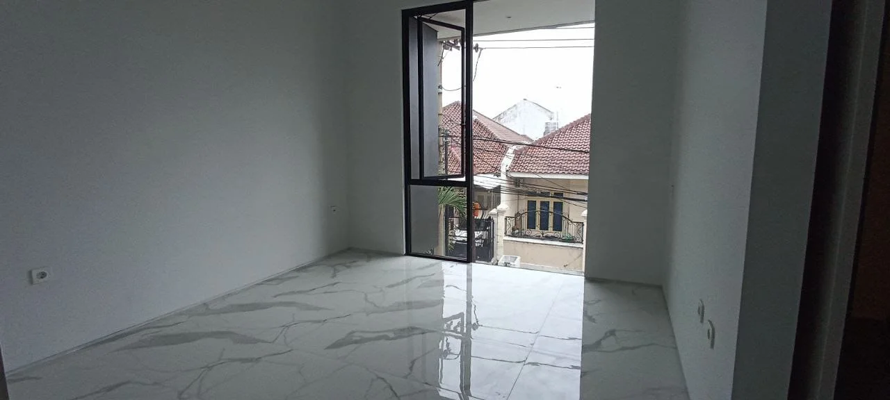 Jual Rumah Baru Mewah Murah 2 Lantai Mulyosari Prima Lokasi Strategis Surabaya Timur - Thumbnail 3