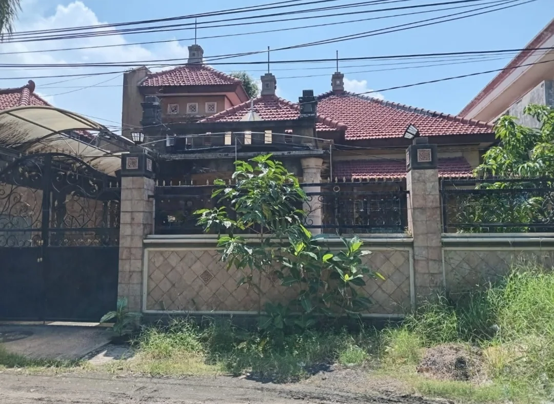 Dijual Rumah Nol Jalan Raya di Kalibokor Surabaya Selatan