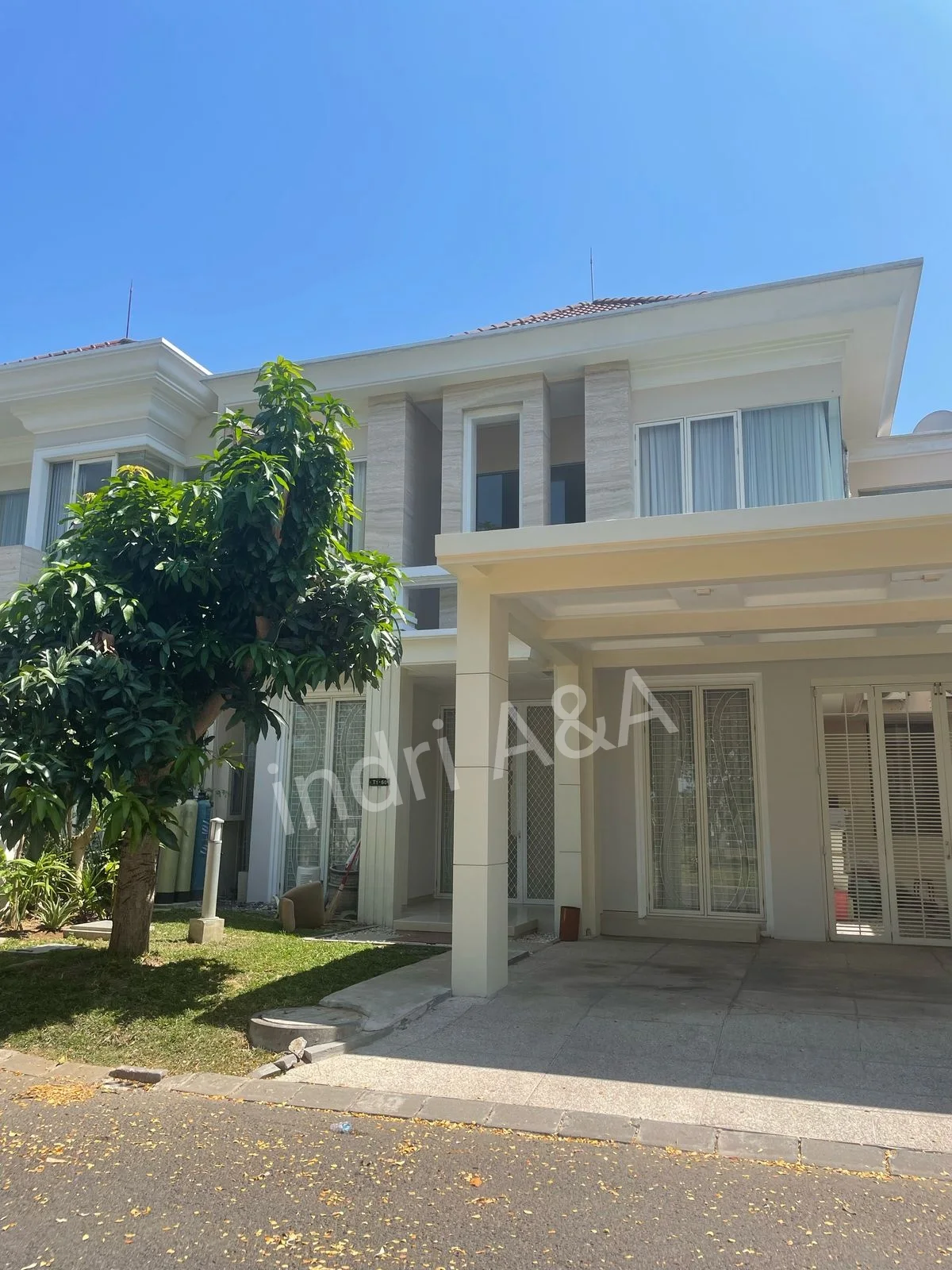 Dijual Rumah Mewah di Pakuwon City Santiago Rosa Surabaya Timur