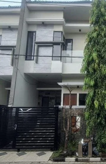 Jual Rumah Baru 2 Lantai di Mulyosari Prima Utara Strategis Surabaya Timur