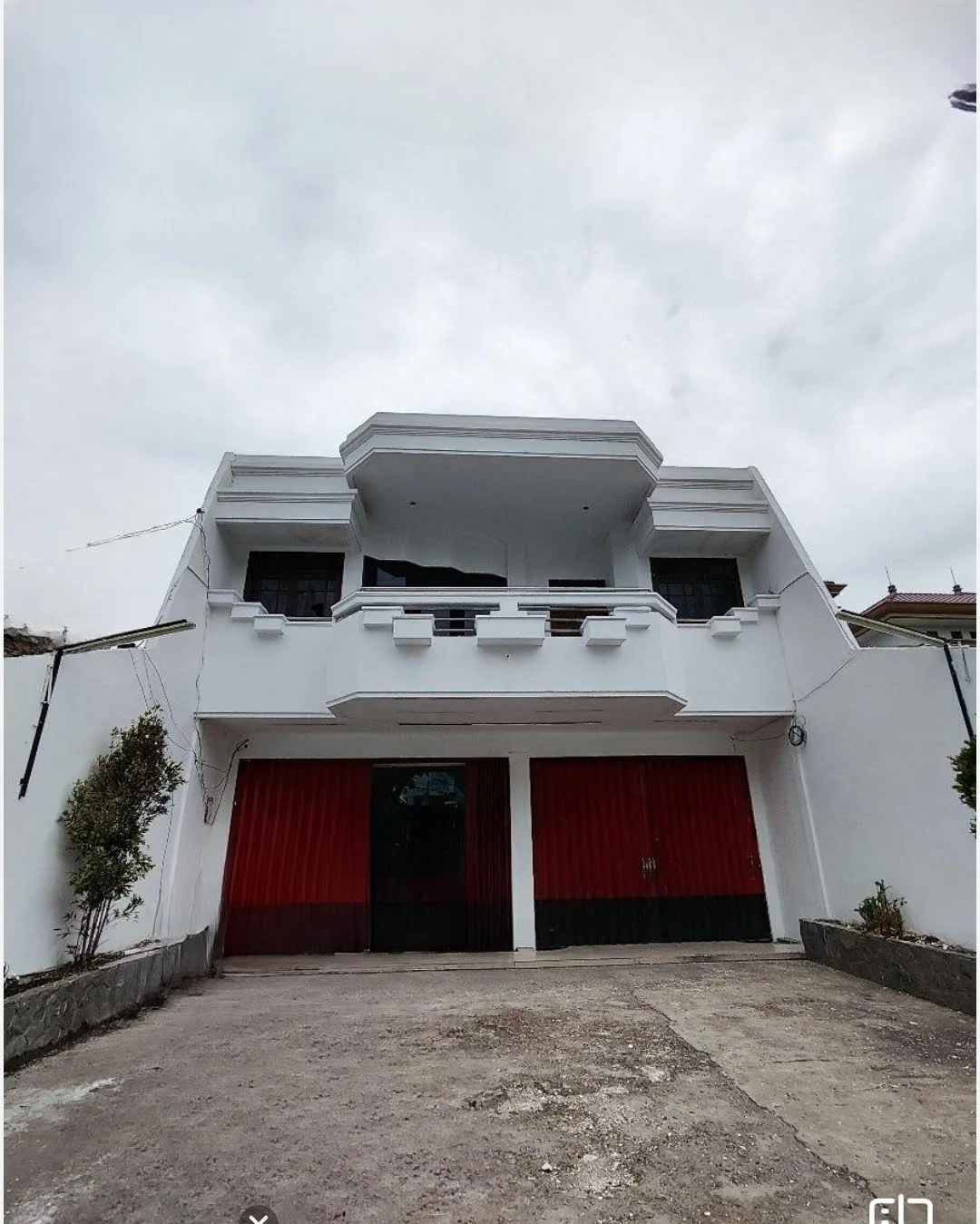 Disewakan Ruko Strategis di Hr Muhammad Surabaya Barat - Image 1