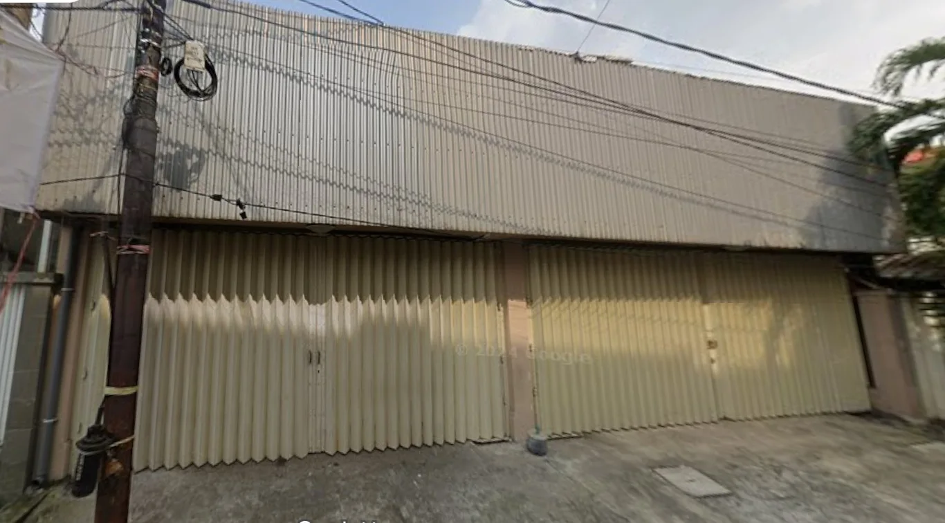 Disewakan 2 Unit Ruko Ex Showroom Mobil Lokasi Strategis di Gubeng Kertajaya Surabaya Pusat - Image 1
