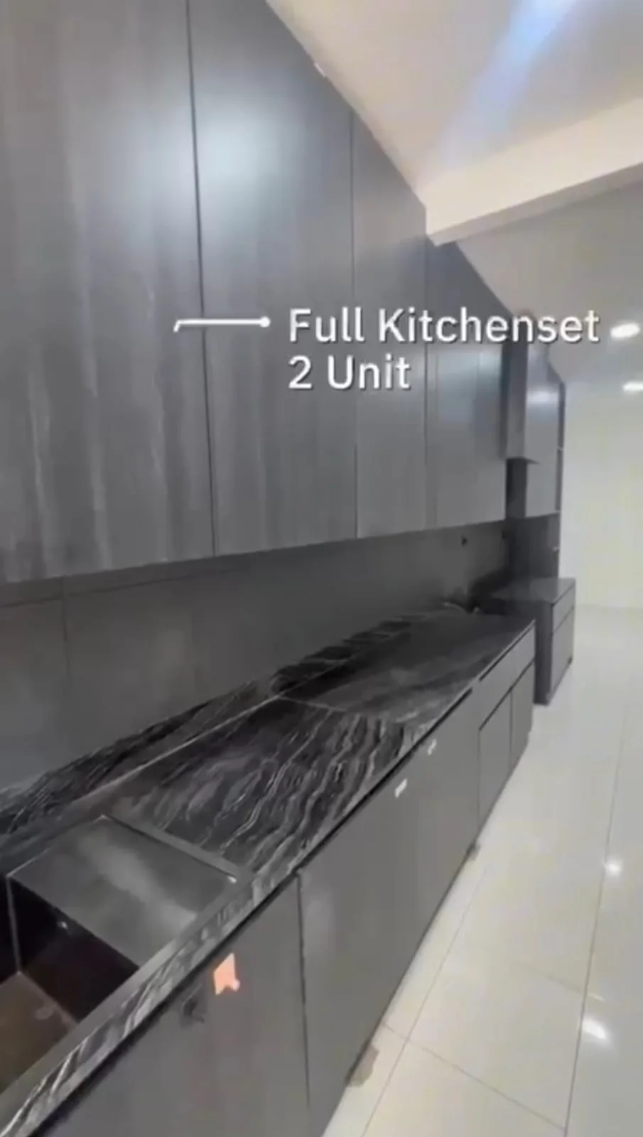 Dijual Rumah 2 Lantai Semi Furnish Murah Strategis di Taman Puspa Raya Citraland Surabaya Barat - Thumbnail 7