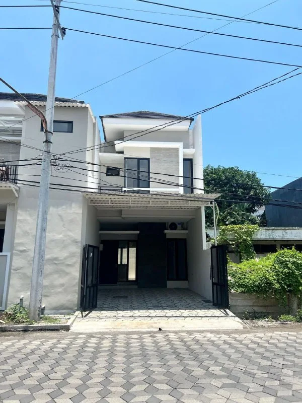 Dijual Rumah Minimalis 2 Lantai Strategis di Kutisari Indah Utara, Surabaya Selatan