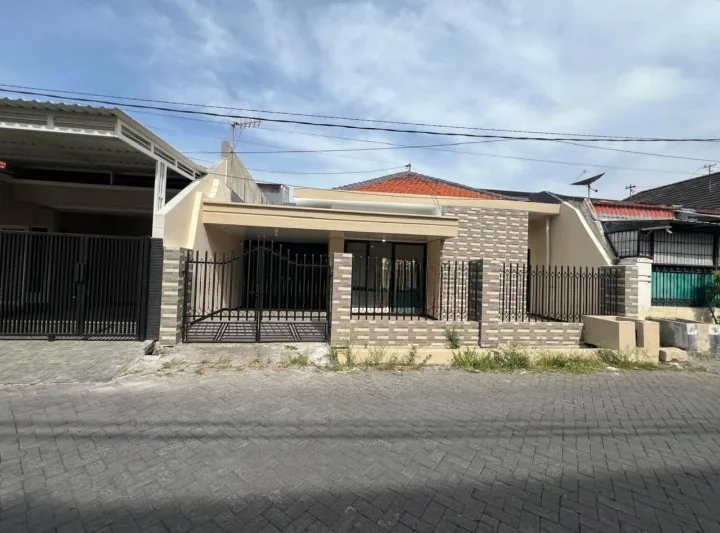 Jual Rumah 1 Lantai Murah Strategis di Lebak Indah Surabaya Timur