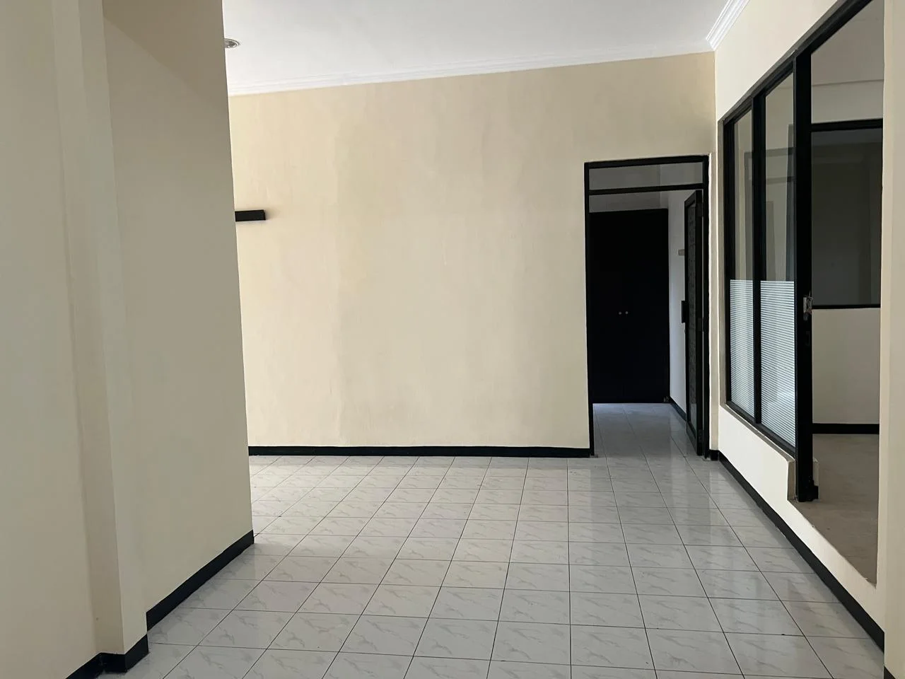 Jual Rumah 1 Lantai Murah Strategis di Lebak Indah Surabaya Timur - Thumbnail 2