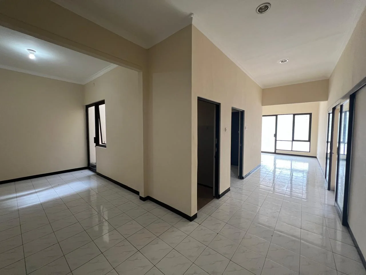 Jual Rumah 1 Lantai Murah Strategis di Lebak Indah Surabaya Timur - Thumbnail 4