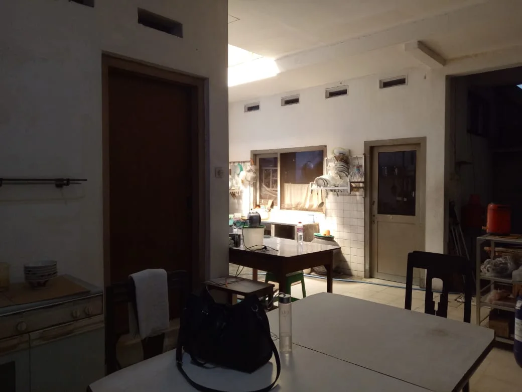 Dijual / Disewakan Rumah Klasik di Jl. Tambaksari Surabaya Utara – Cocok untuk Cafe Bernuansa Rumah Kuno - Thumbnail 3