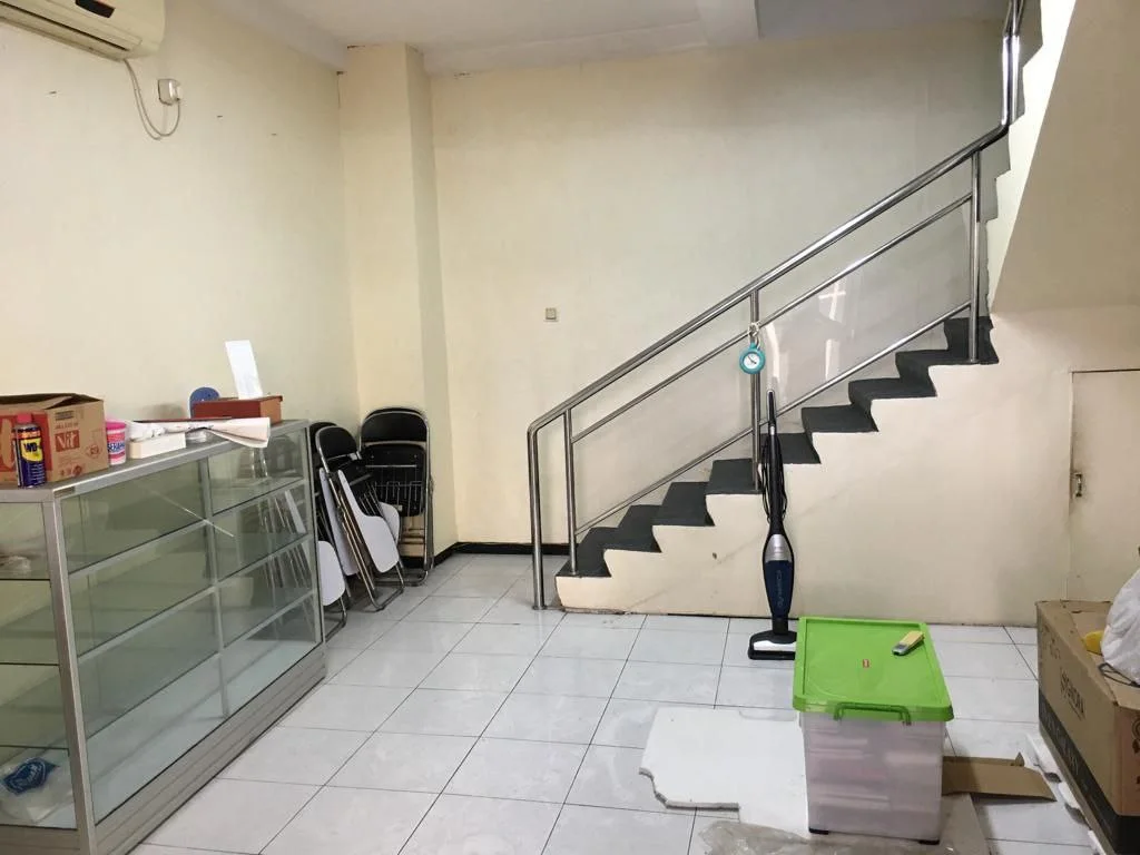 Dijual Ruko Strategis Siap Pakai di Surya Inti Permata Surabaya Barat - Thumbnail 3