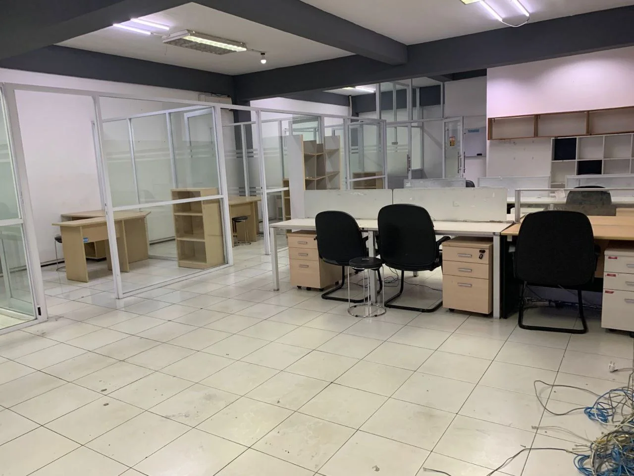 Disewakan 2 Ruko Gandeng Cocok Untuk Usaha Kawasan Premium di Permata Bintoro Surabaya Pusat - Thumbnail 7