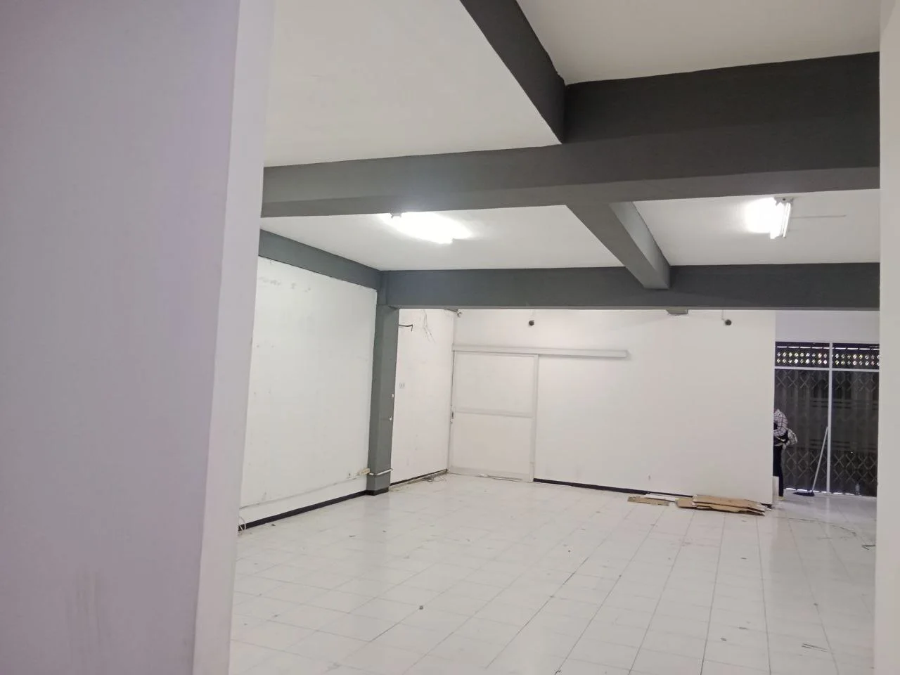 Disewakan 2 Ruko Gandeng Cocok Untuk Usaha Kawasan Premium di Permata Bintoro Surabaya Pusat - Thumbnail 9
