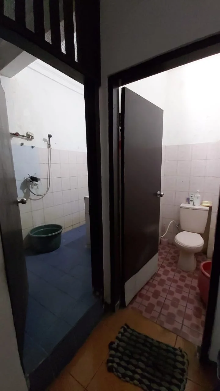 Dijual Rumah Siap Huni Full Furnish di Raya Tengger Kandangan Surabaya Barat – Hadap Timur Garasi 3 Mobil - Thumbnail 2