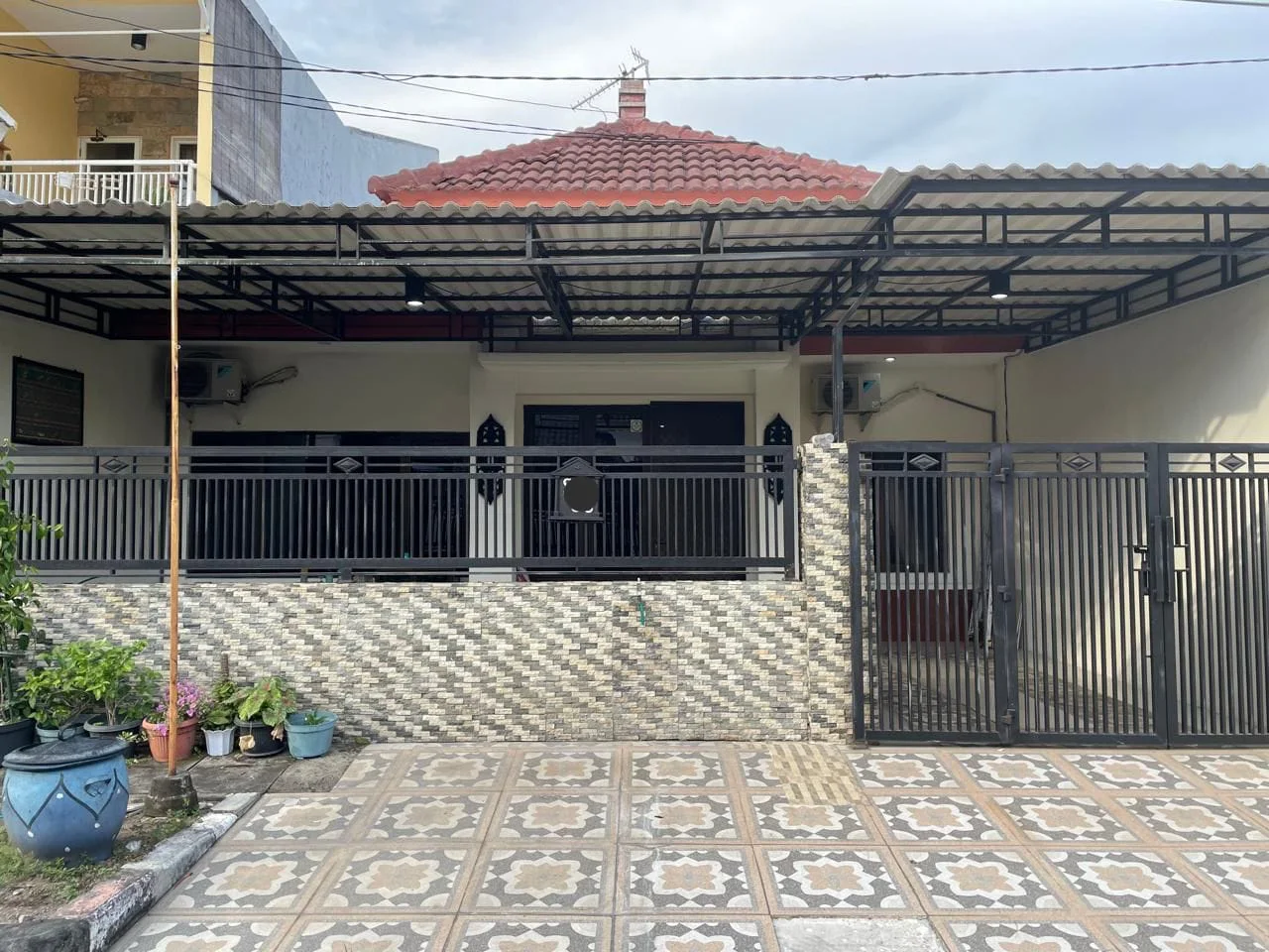 Jual Rumah di Semangka Pondok Tjandra Indah Nyaman dan Rapi Lokasi Strategis Sidoarjo