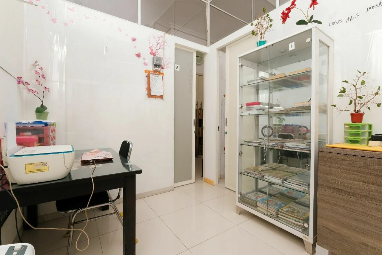 Dijual / Disewakan Rumah Bentuk Kantor di Jalan Perum Nirwana Eksekutif Surabaya Timur – Siap Pakai dan Strategis - Thumbnail 14