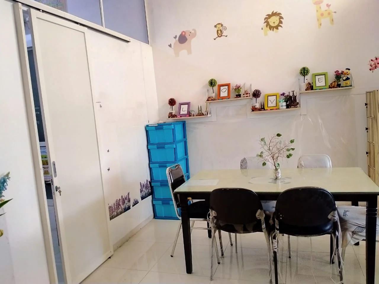 Dijual / Disewakan Rumah Usaha Siap Pakai di Wonorejo Permai Selatan Surabaya Timur - Thumbnail 4