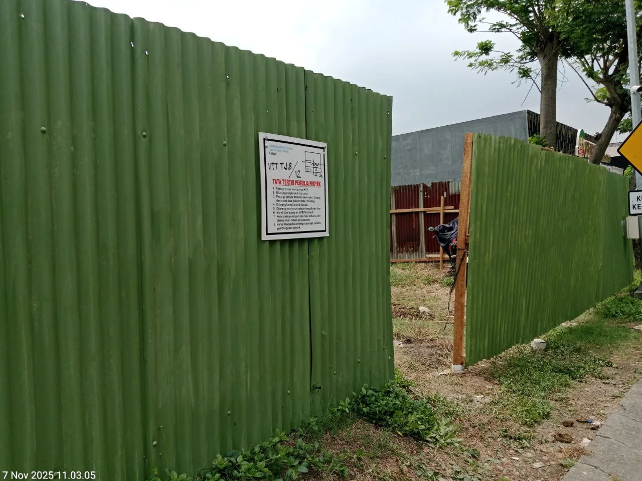 Dijual/Disewakan Tanah di Raya Villa Taman Telaga Komersial Citraland Surabaya Barat - Thumbnail 2