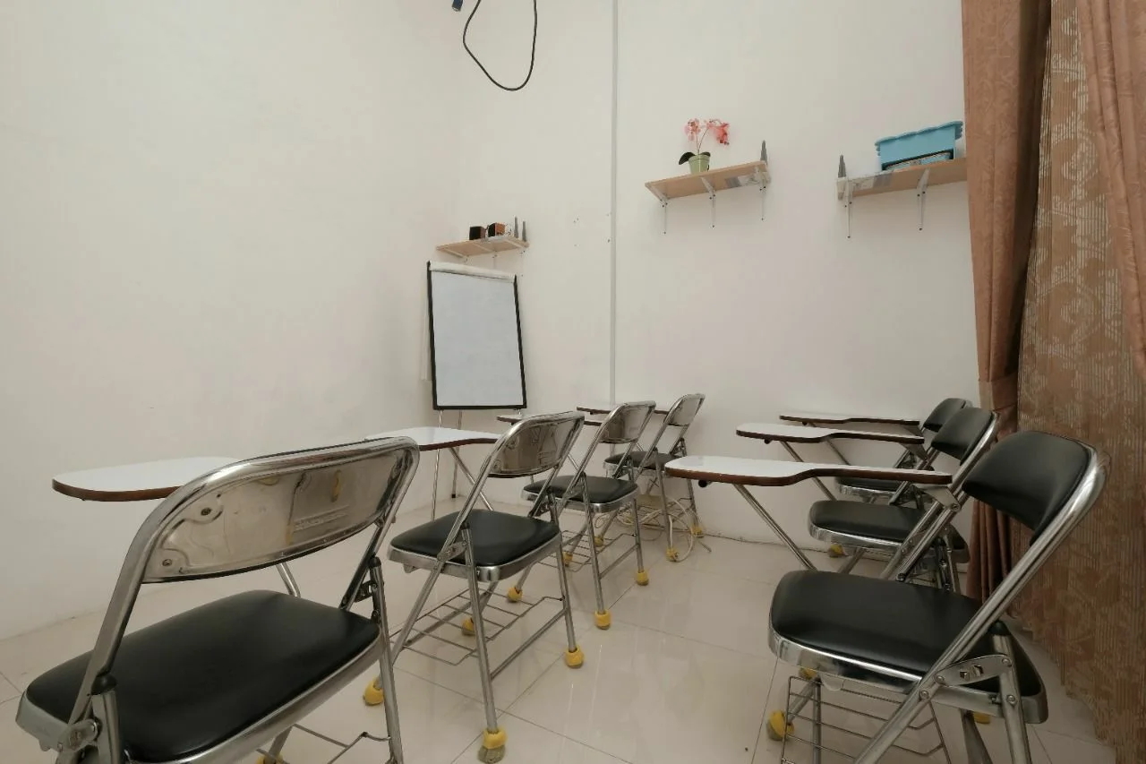 Dijual/Sewa Rumah Murah Lokasi Strategis di Nirwana Eksekutif Surabaya Timur - Thumbnail 8