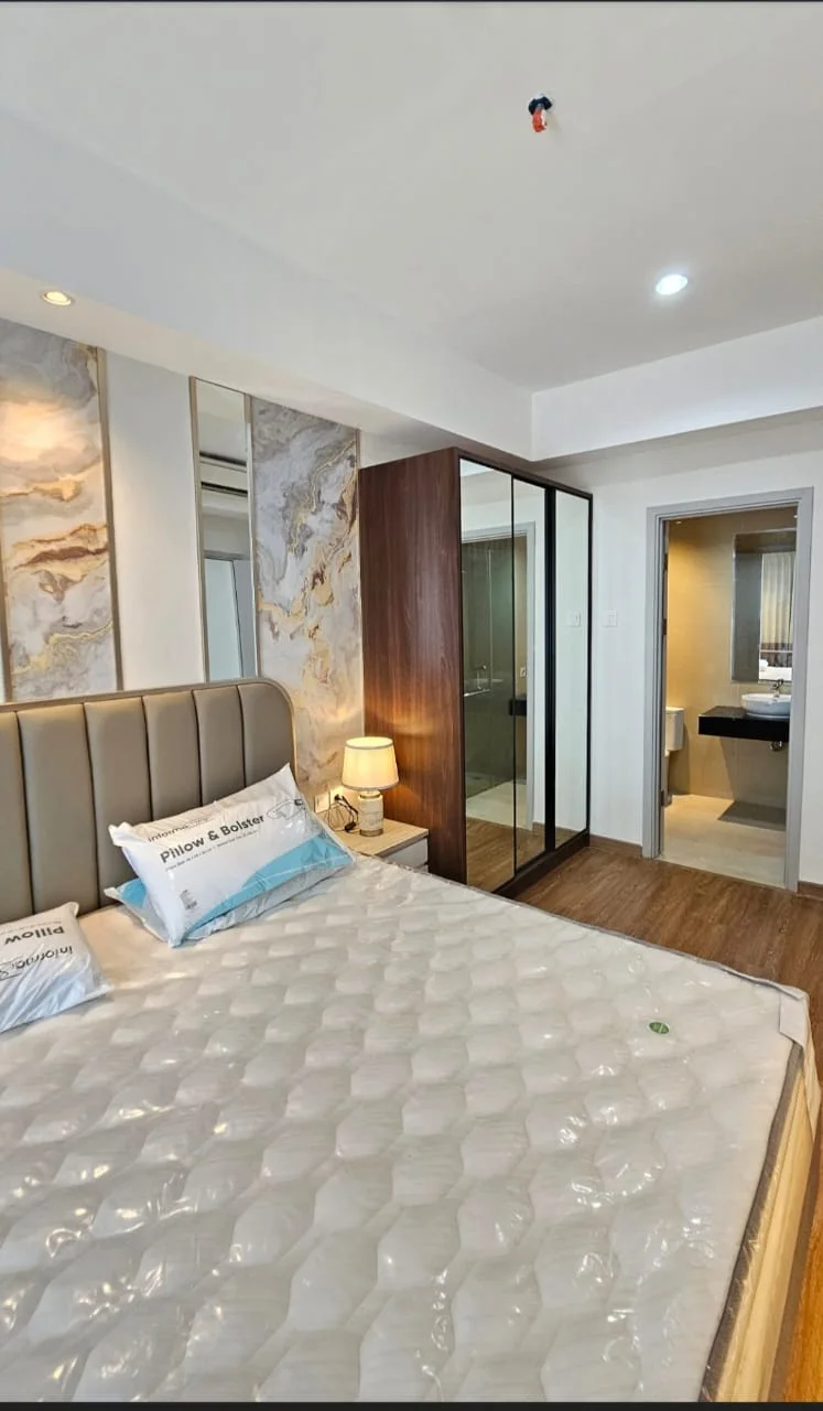 Dijual Apartemen Baru 2 BR Full Furnish Murah Strategis di Grand Lagoon Surabaya Barat