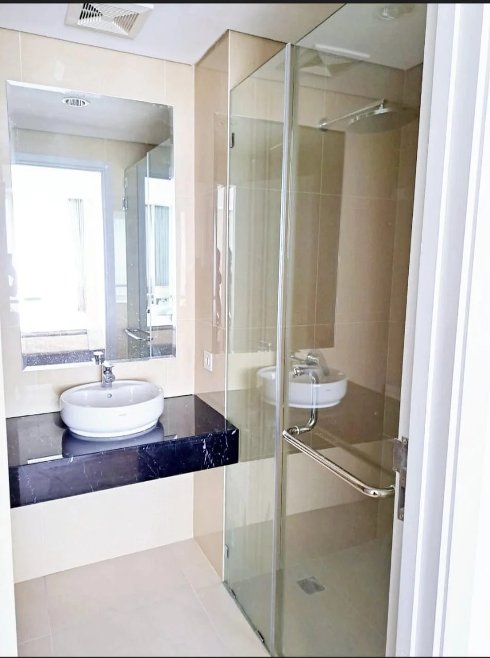 Dijual Apartemen Baru 2 BR Full Furnish Murah Strategis di Grand Lagoon Surabaya Barat - Thumbnail 6