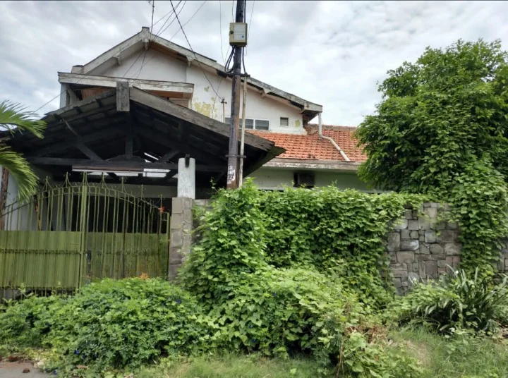 Jual Rumah Hitung Tanah Murah Strategis Ngagel Jaya Tengah Surabaya