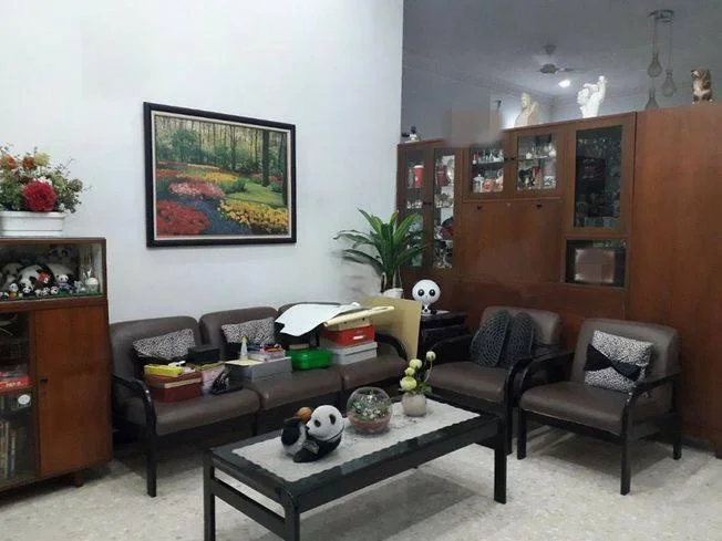 Dijual Rumah Lokasi Strategis di Manyar Kartika Surabaya Timur - Thumbnail 2