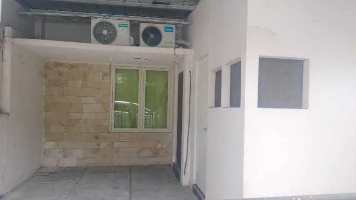 Dijual Rumah Bagus Harga Murah di Greenlake Wonorejo Surabaya Timur - Thumbnail 2