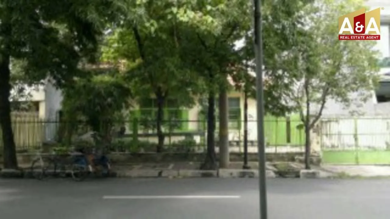 Dijual Rumah Strategis Jalan Jaksa Agung Suprapto Ketabang Surabaya Pusat