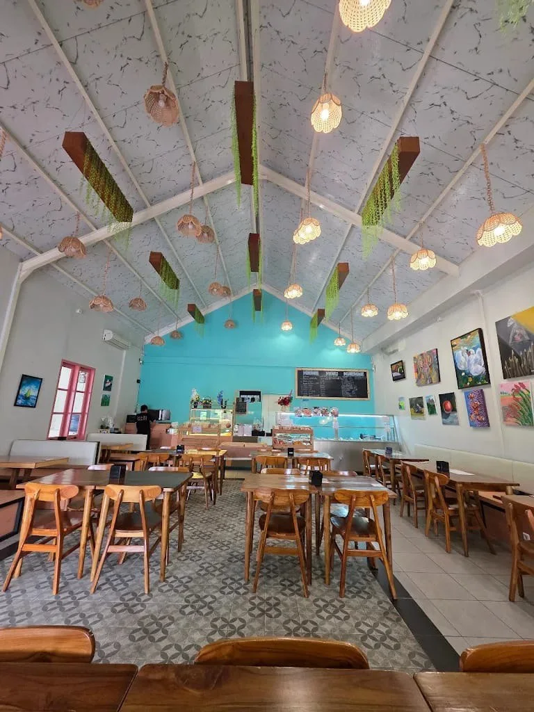 Disewakan Eks Cafe Komersial Premium di Raya Telaga Utama Citraland Surabaya Barat - Thumbnail 6