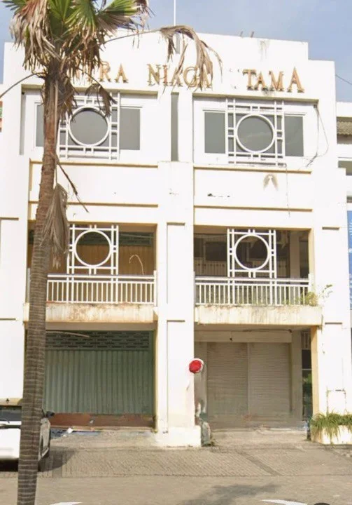 Dijual 2 Ruko Gabung Lokasi Strategis di Sentra Niaga Utama Citraland Surabaya Barat