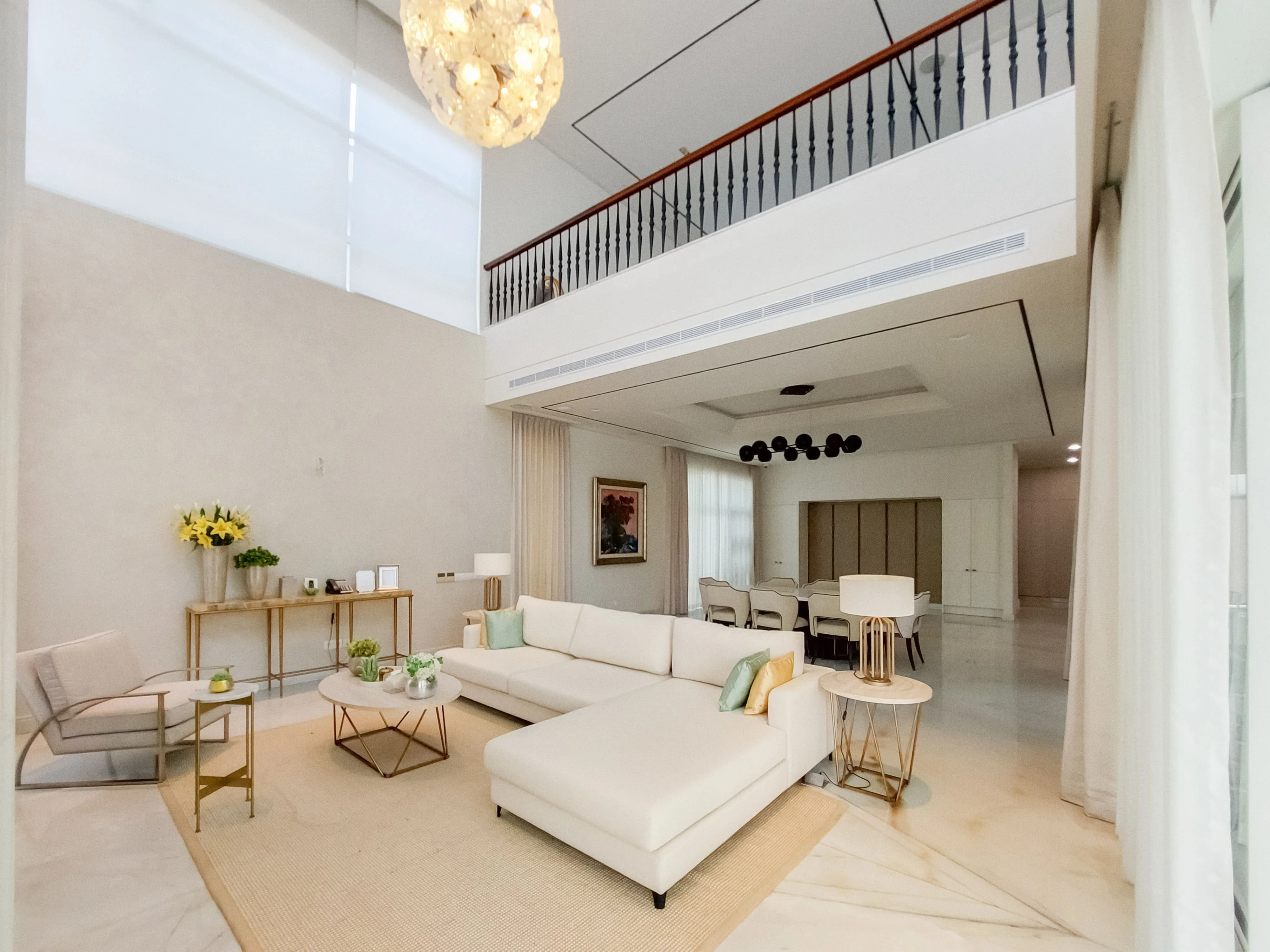 Dijual Rumah Mewah di Margorejo Indah Surabaya Selatan
