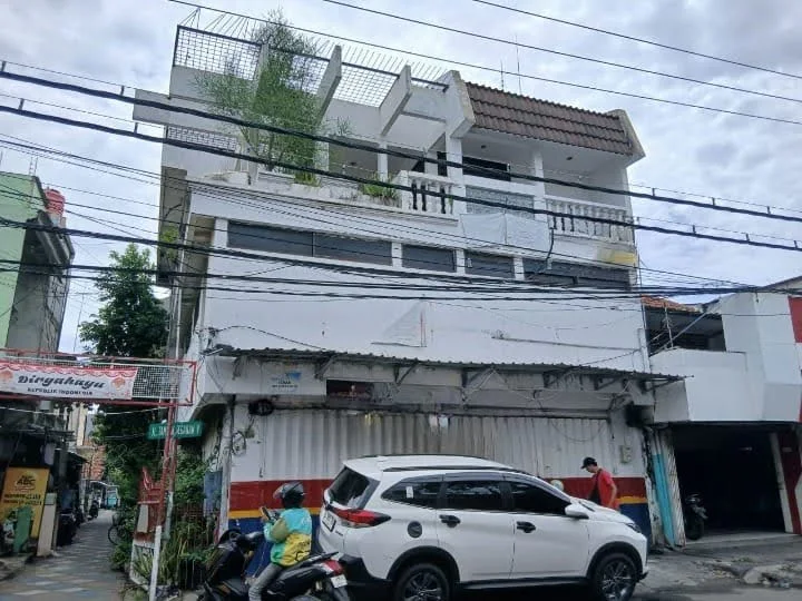 Disewakan Ruko lokasi Strategis di Tambak Rejo Surabaya Utara - Image 1