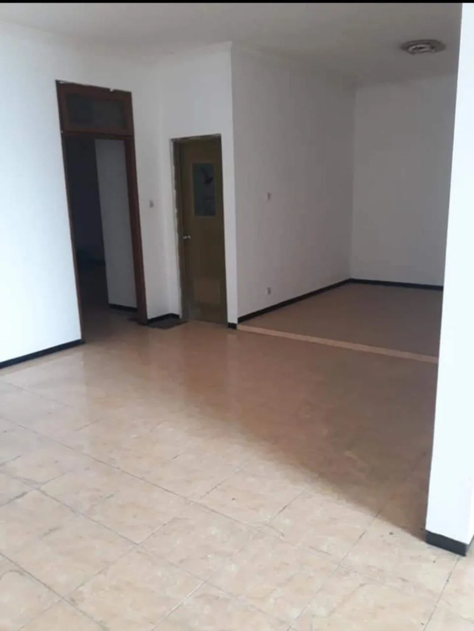 Dijual Rumah Bagus 2,5 Lantai di Sakura Regency Surabaya Selatan - Thumbnail 8