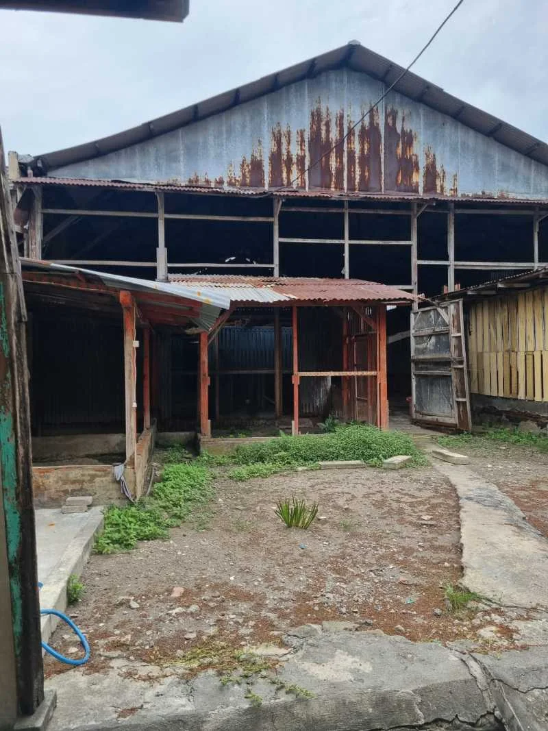 Dijual Rumah Nyaman Strategis di Jalan Petemon Surabaya Pusat - Thumbnail 2