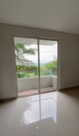 Dijual Rumah Mewah 3 Lantai di Wisata Bukit Mas Surabaya Barat - Thumbnail 2