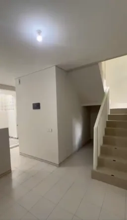Dijual Rumah Mewah 3 Lantai di Wisata Bukit Mas Surabaya Barat - Thumbnail 8