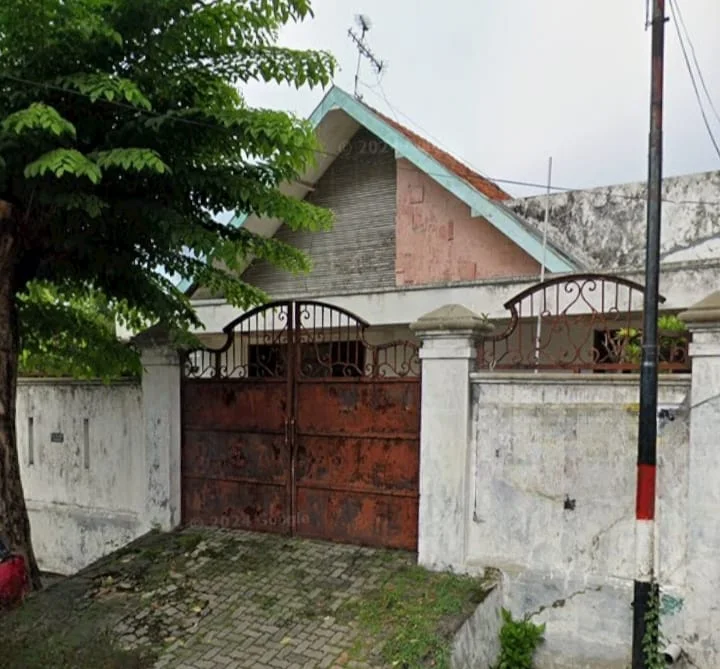 Dijual rumah strategis siap huni Lokasi Surabaya Pusat