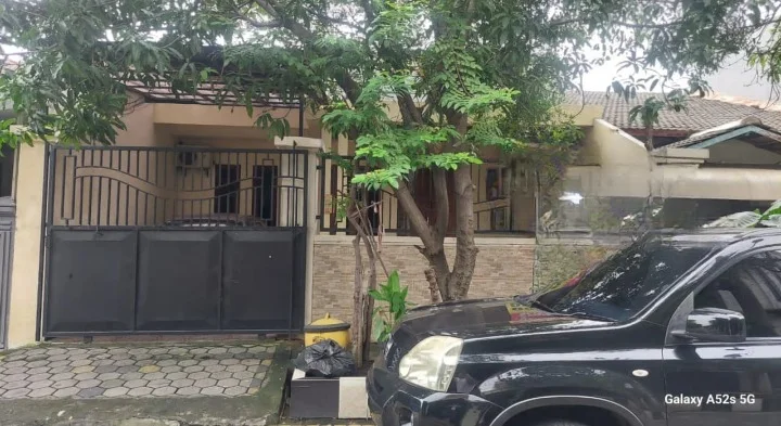 Jual & Sewa Rumah 1,5 Lantai Murah Strategis Baratajaya Surabaya