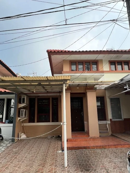 Dijual Rumah 2 BR Siap Huni Harga 1,3M Kawasan Strategis Nyaman di Lippo Karawaci Tangerang Banten