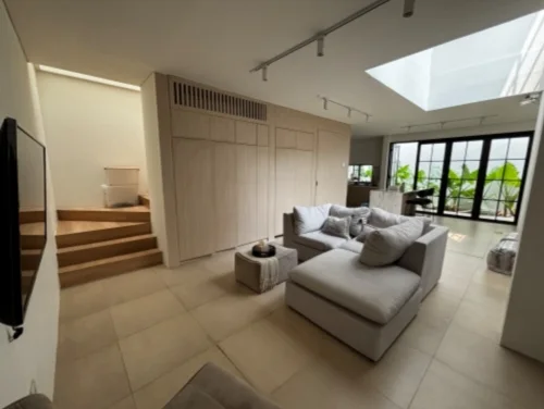 Dijual Rumah Strategis di Citraland Cluster Greenwood Residence Surabaya Barat